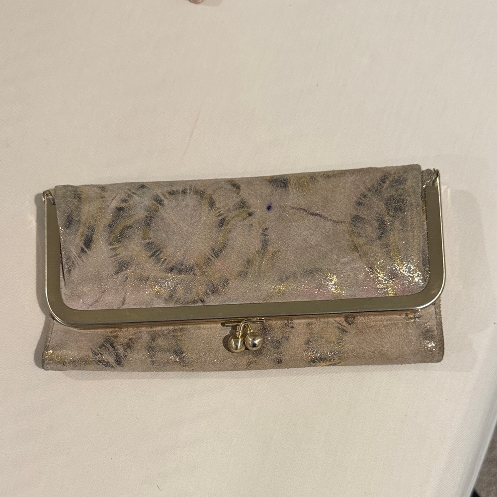 HOBO Gold and Cream Clutch